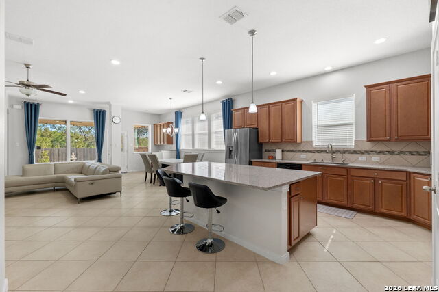 Image 11 of 38 For 25756 Two Springs