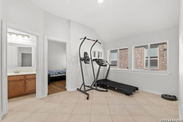 Image 21 of 38 For 25756 Two Springs