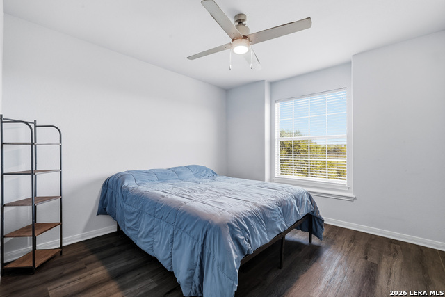 Image 22 of 29 For 52 Greens Shade