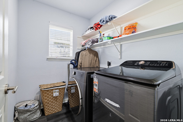 Image 25 of 29 For 52 Greens Shade