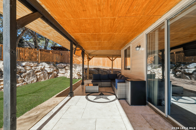 Image 26 of 29 For 52 Greens Shade