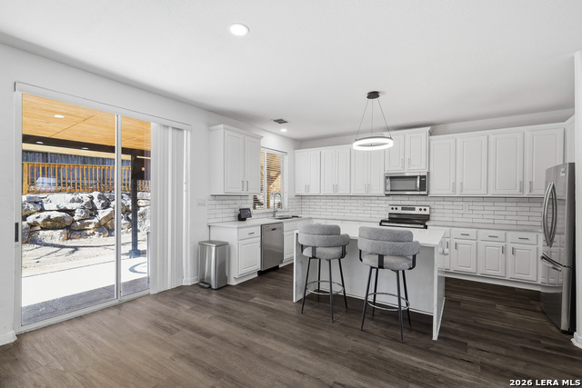 Image 4 of 29 For 52 Greens Shade