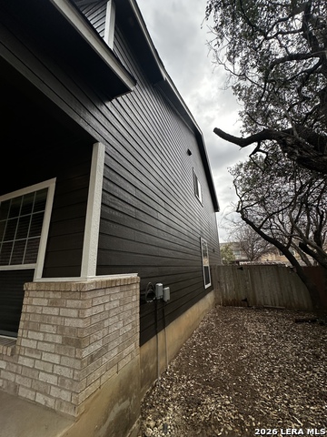 Image 18 of 20 For 10706 Axis Xing