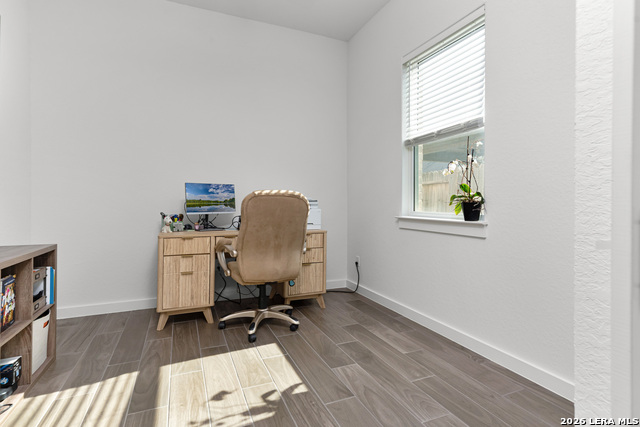 Image 33 of 43 For 2233 Hoja Ave