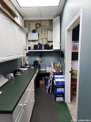 Image 9 of 9 For 607 Urban  