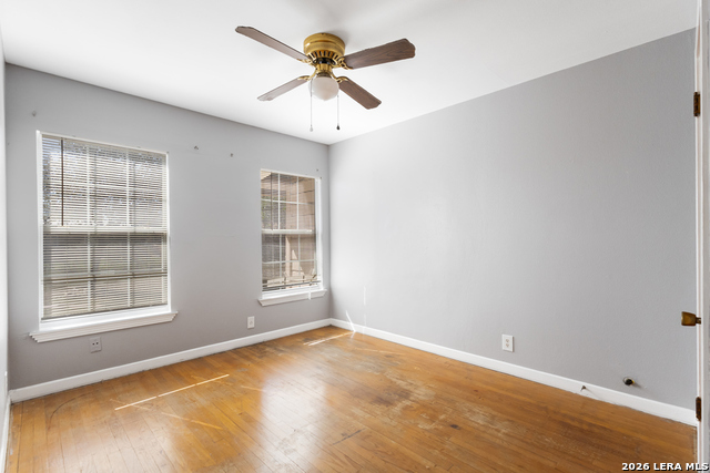 Image 12 of 25 For 210 Dryden  