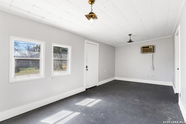 Image 21 of 25 For 210 Dryden  