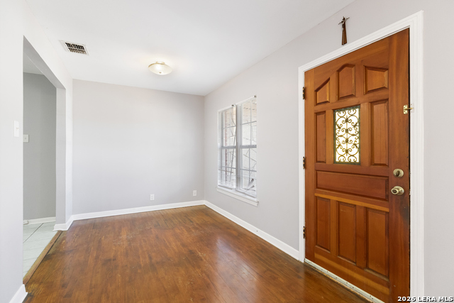 Image 6 of 25 For 210 Dryden  