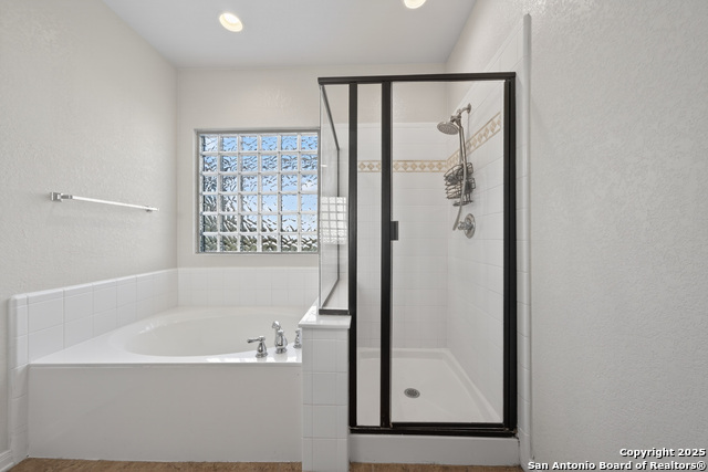 Image 19 of 31 For 6037 Scenic Links