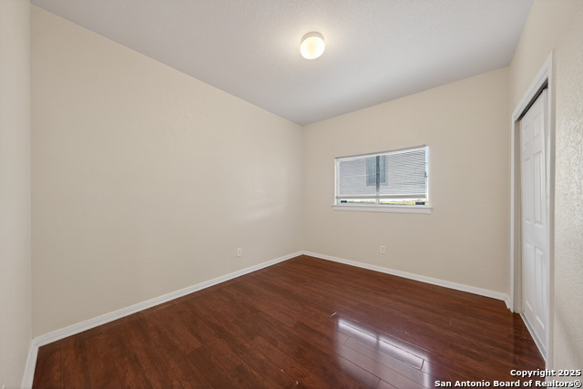 Image 20 of 31 For 6037 Scenic Links