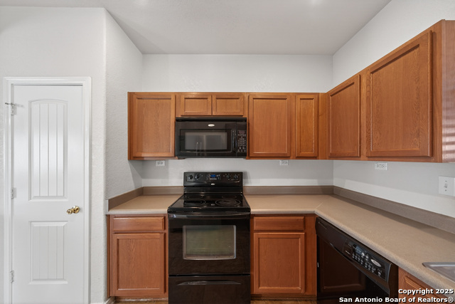 Image 8 of 31 For 6037 Scenic Links