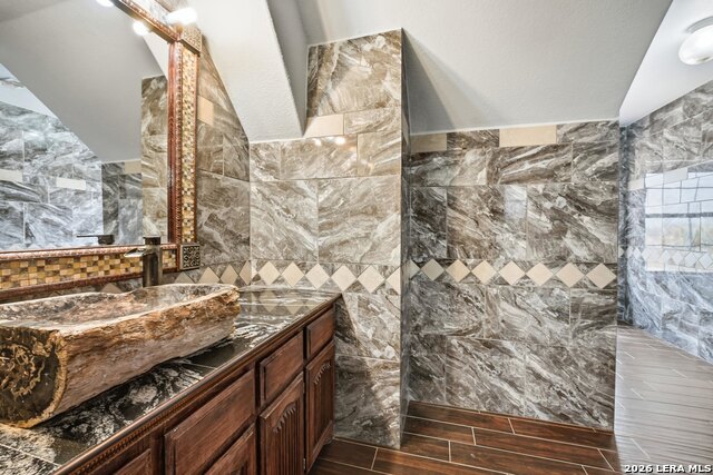 Image 36 of 47 For 5608 Curran  