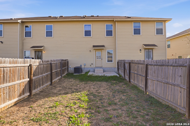 Image 24 of 25 For 16821 Showdown  3