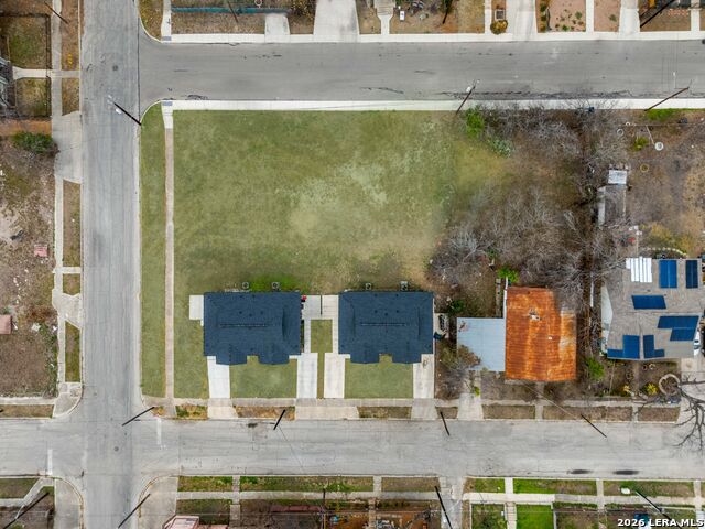 Image 3 of 26 For 903-907 Dawson