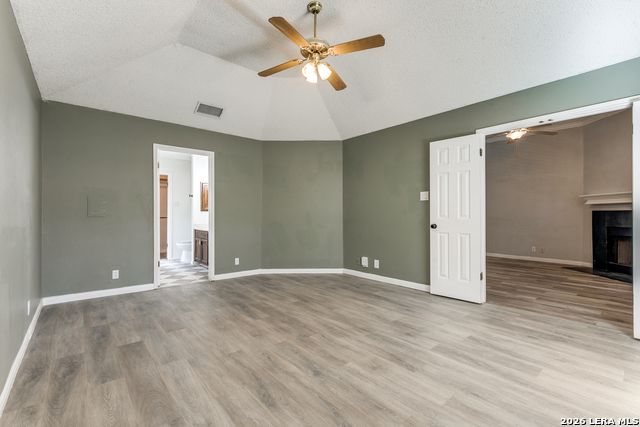 Image 13 of 25 For 5602 Timber Trace