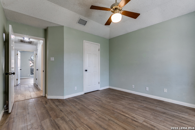 Image 21 of 25 For 5602 Timber Trace