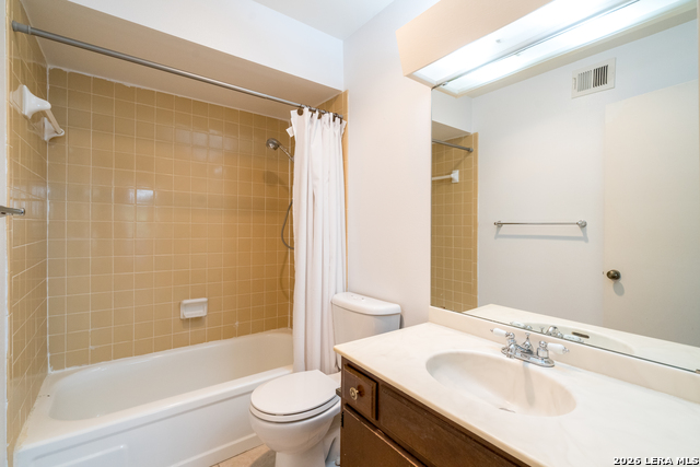 Image 30 of 40 For 8702 Village  106