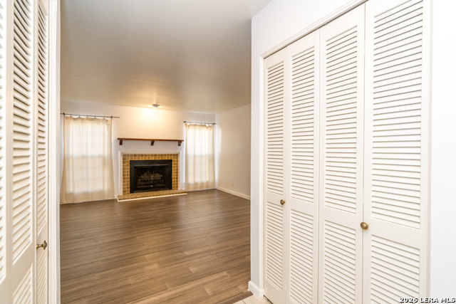 Image 35 of 40 For 8702 Village  106