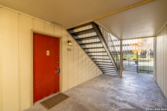 Image 37 of 40 For 8702 Village  106