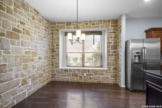 Listing photo id 13 for 245 Razzmatazz Trail