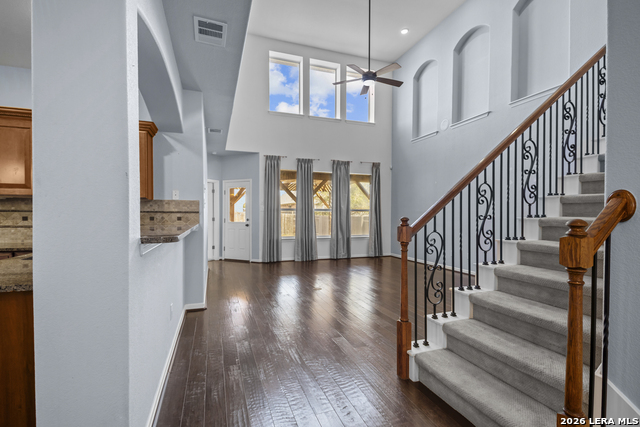 Listing photo id 5 for 245 Razzmatazz Trail