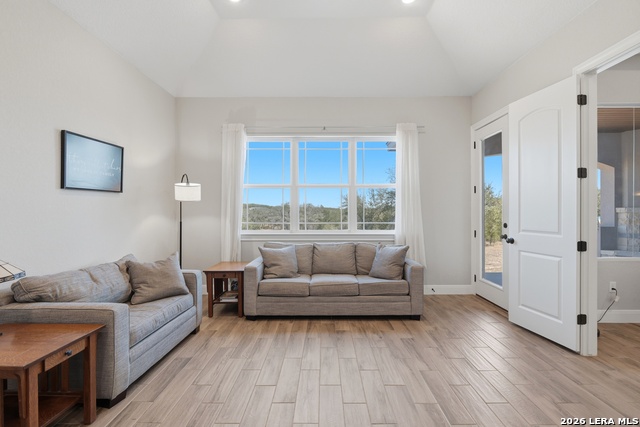 Image 33 of 53 For 136 Vista View Pl