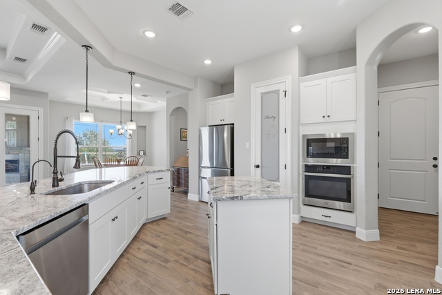 Image 4 of 53 For 136 Vista View Pl