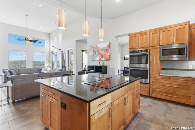 Image 17 of 54 For 9802 Autumn Canyon