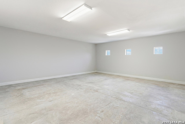 Image 44 of 54 For 9802 Autumn Canyon