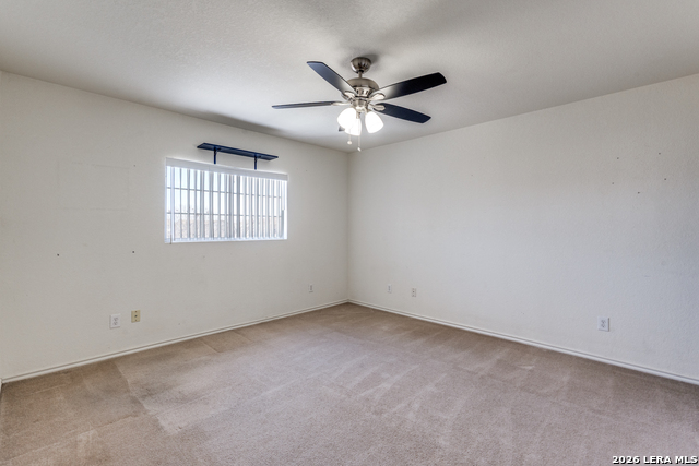 Image 11 of 25 For 640 Nw Crossing