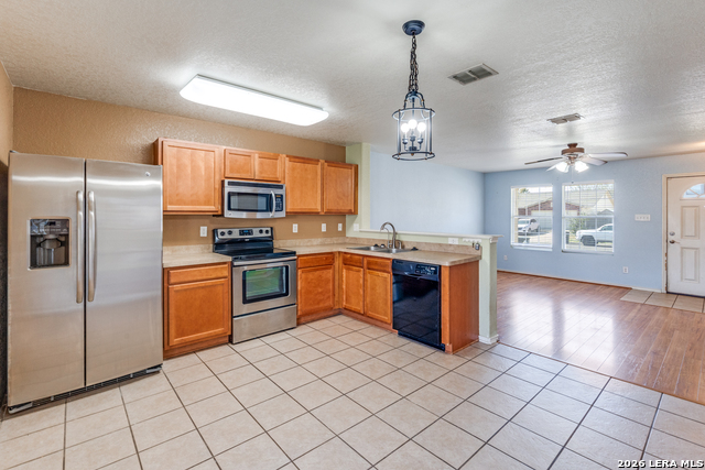 Image 7 of 25 For 640 Nw Crossing