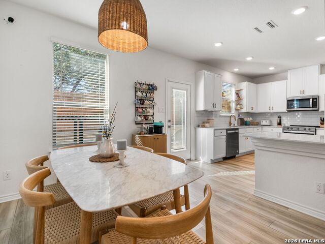 Image 12 of 30 For 14839 Vance Jackson #303  Unit 303