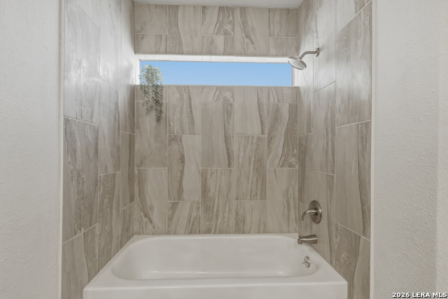 Image 18 of 32 For 10423 Rock Cove