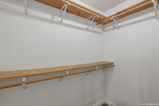 Image 20 of 32 For 10423 Rock Cove