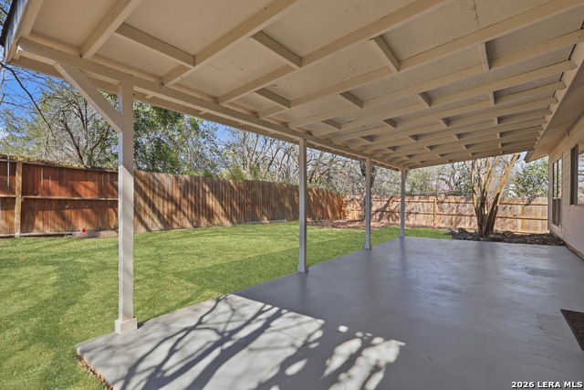 Image 27 of 32 For 10423 Rock Cove