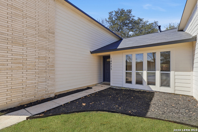 Image 3 of 32 For 10423 Rock Cove