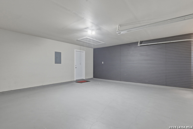 Image 7 of 32 For 10423 Rock Cove