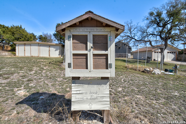 Image 5 of 31 For 1009 Tanglewood