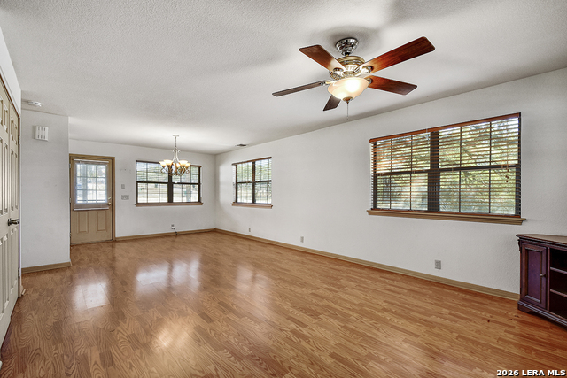 Image 6 of 31 For 1009 Tanglewood