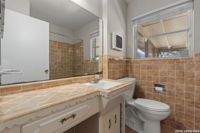 Image 30 of 36 For 11114 Dreamland Dr