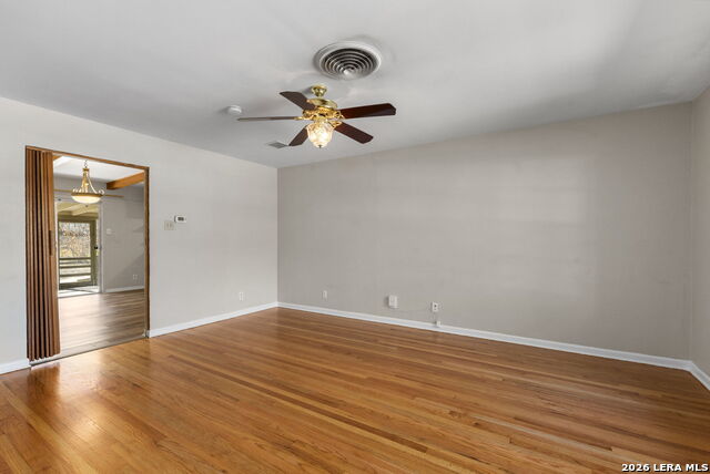 Image 9 of 36 For 11114 Dreamland Dr