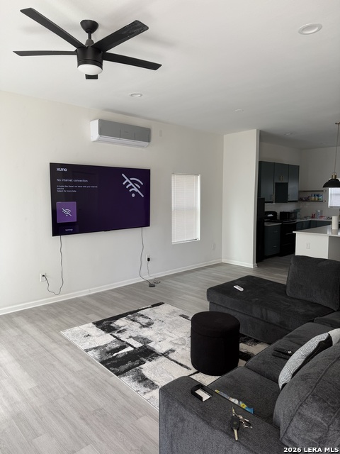 Image 3 of 17 For 147 Vine  