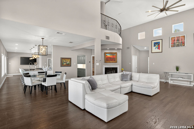 Image 16 of 47 For 2229 Waterford Grace