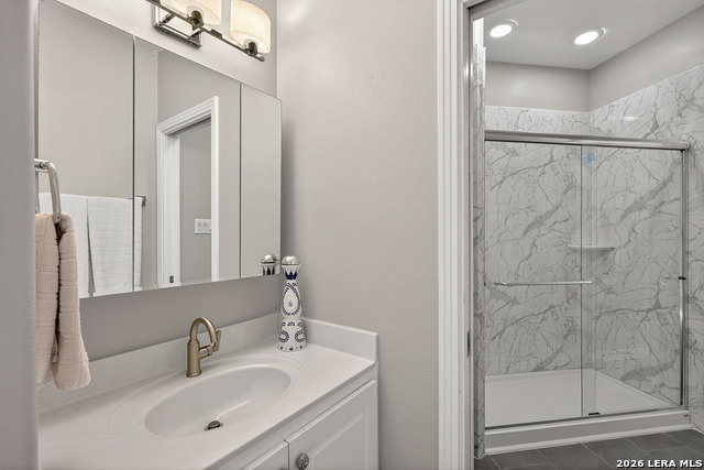 Image 43 of 47 For 2229 Waterford Grace