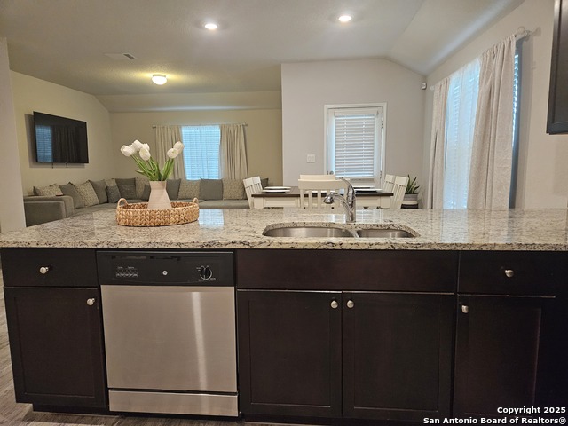 Image 11 of 32 For 8235 Glasgow