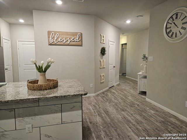 Image 14 of 32 For 8235 Glasgow