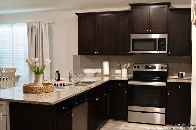 Image 5 of 32 For 8235 Glasgow