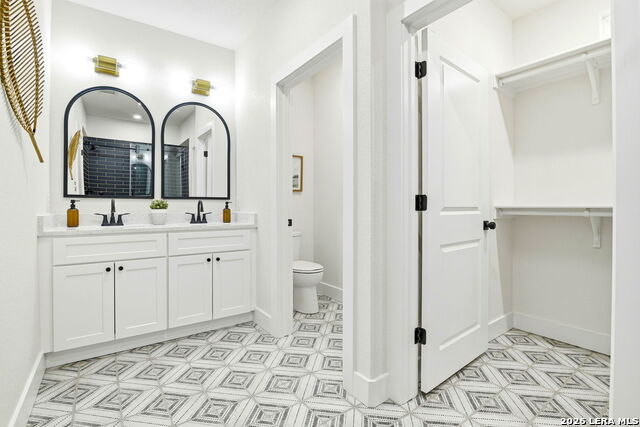 Listing photo id 14 for 1801 W Southcross Blvd