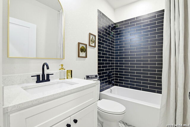 Listing photo id 17 for 1801 W Southcross Blvd