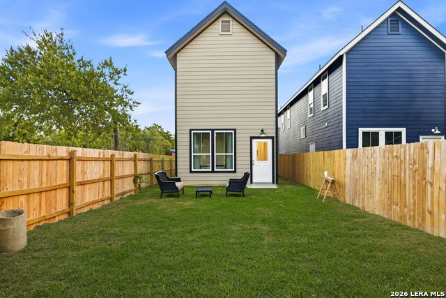 Listing photo id 23 for 1801 W Southcross Blvd